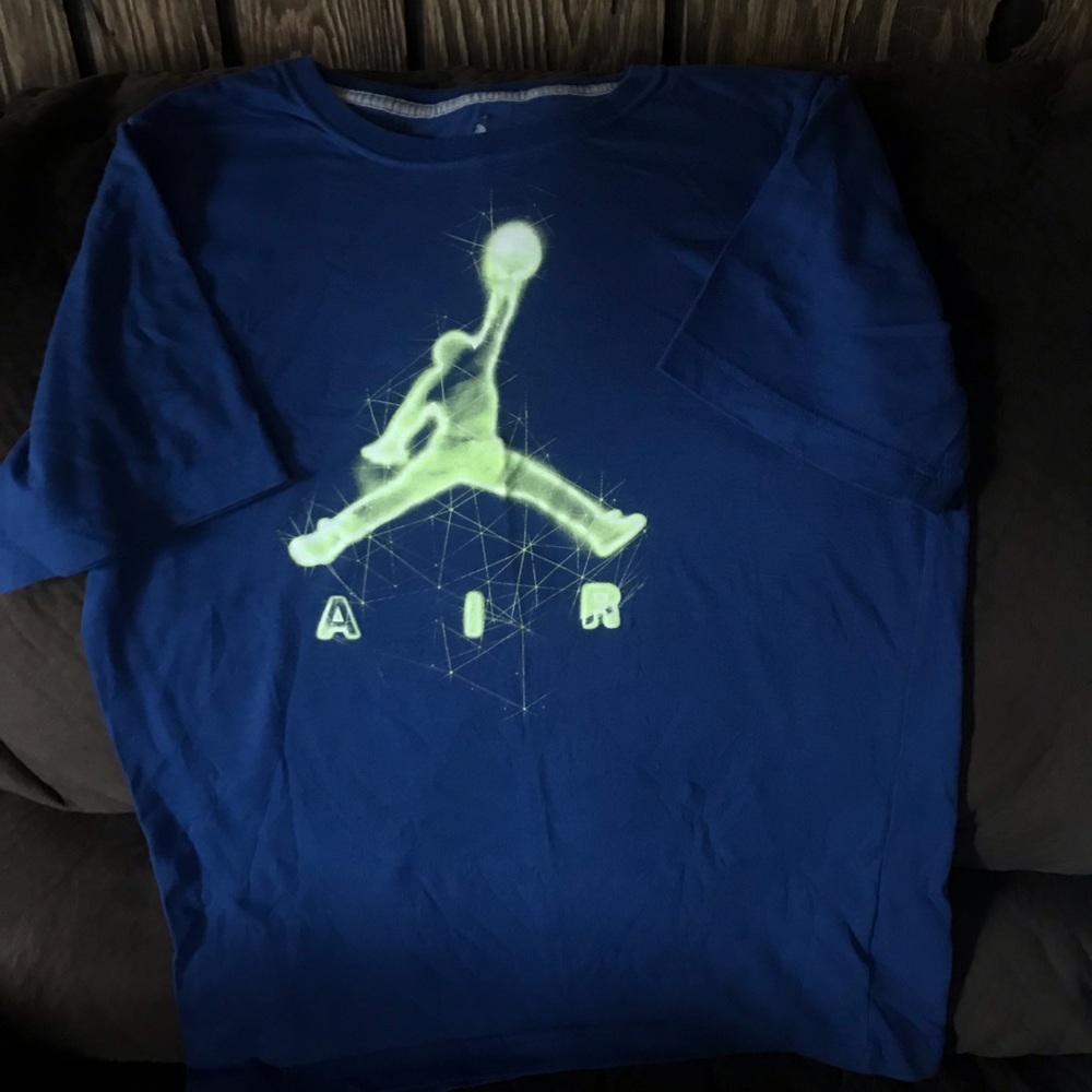 Nike Air Jordan Boys Shirt 13-15 yrs